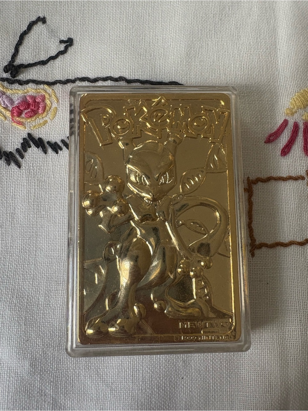 Pokémon Gold Mewtwo Card Plaque - Gold, 1999 Collectors Item